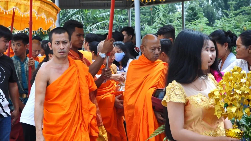 Ban VHTƯ triển khai đề án Pháp phục PGVN "thống nhất trong đa dạng" trong lễ dâng y Kathina tại Học viện Phật giáo Nam tông Khmer
