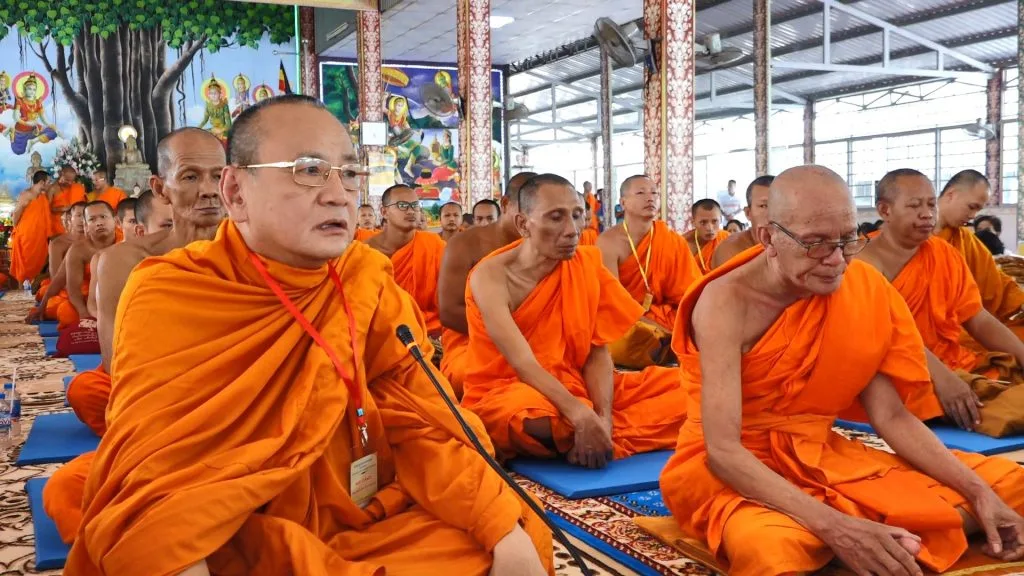 Ban VHTƯ triển khai đề án Pháp phục PGVN "thống nhất trong đa dạng" trong lễ dâng y Kathina tại Học viện Phật giáo Nam tông Khmer
