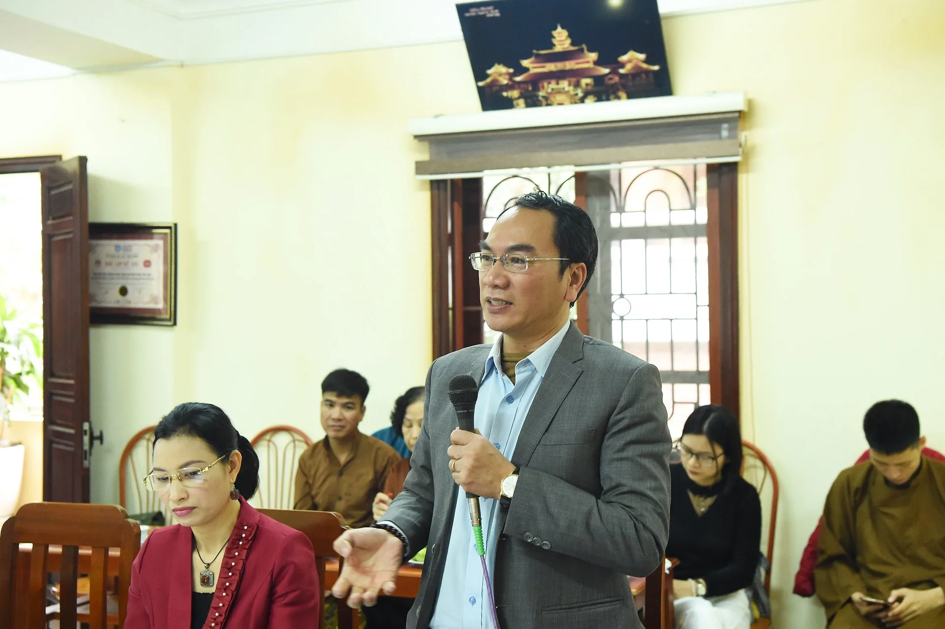 PGS TS. Chu Văn Tuấn - Viện trưởng Viện Nghiên cứu Tôn giáo - Viện Hàn lâm KHXH Việt nam