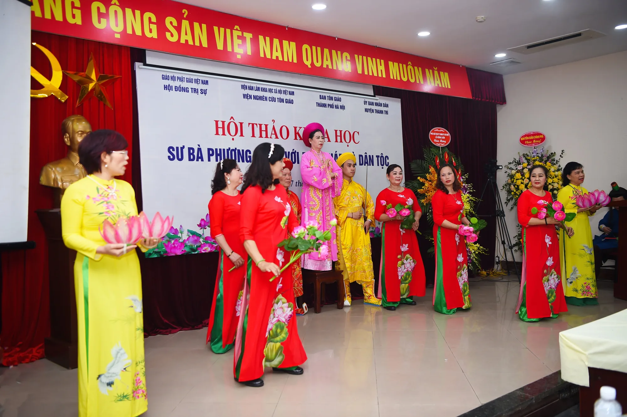 Hội thảo Khoa học Sư bà Phương Dung đối với Đạo Pháp và Dân tộc