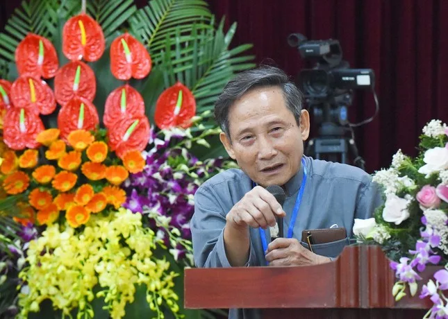 GS. TS. Lê Mạnh Thát