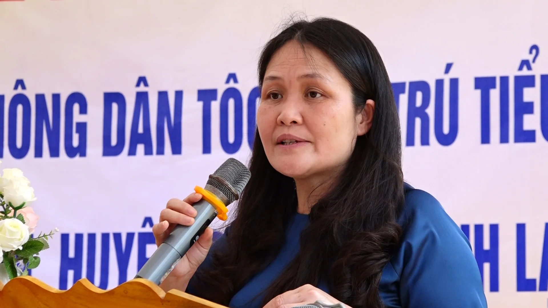 Bà Dương Thị Thép chân thành cảm ơn tấm lòng và những giá trị về tinh thần cũng như vật chất mà Ban VH TW GHPGVN và các nhà tài trợ.