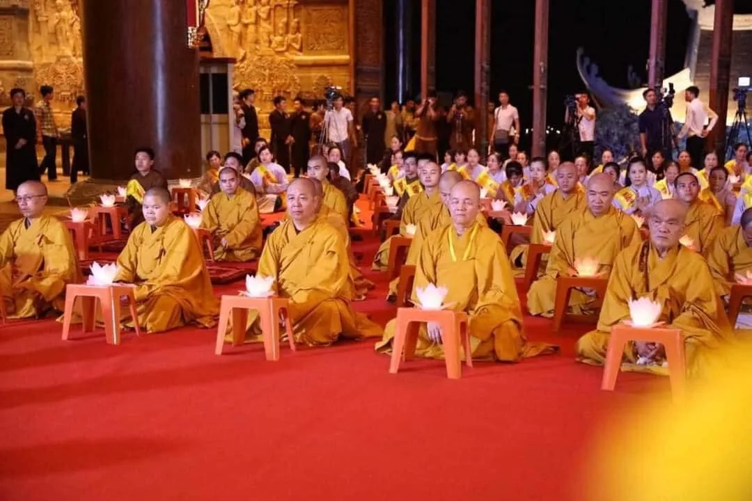 PHÁP PHỤC-NÉT ĐẸP VĂN HÓA CỦA NGƯỜI TU SĨ