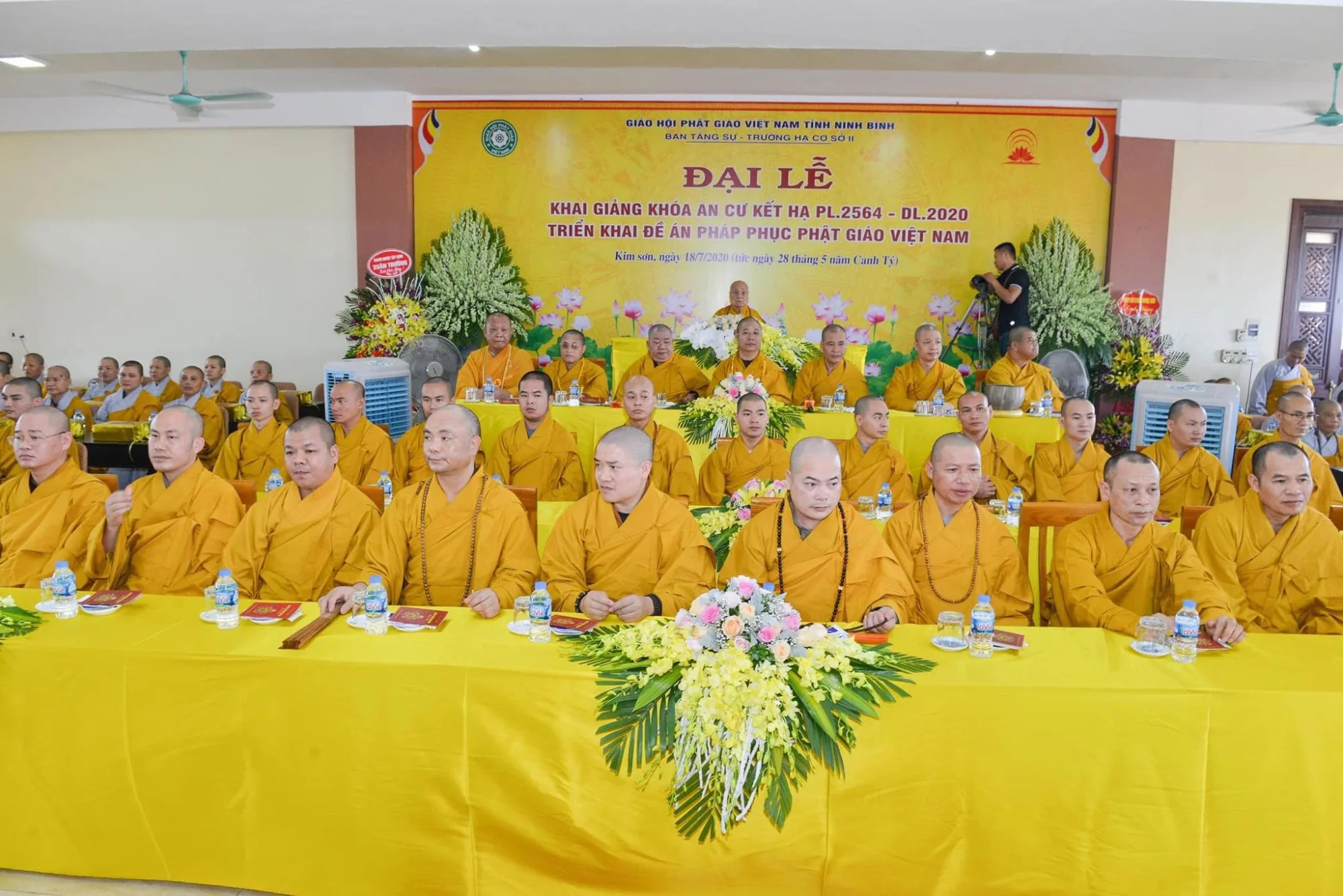 PHÁP PHỤC-NÉT ĐẸP VĂN HÓA CỦA NGƯỜI TU SĨ