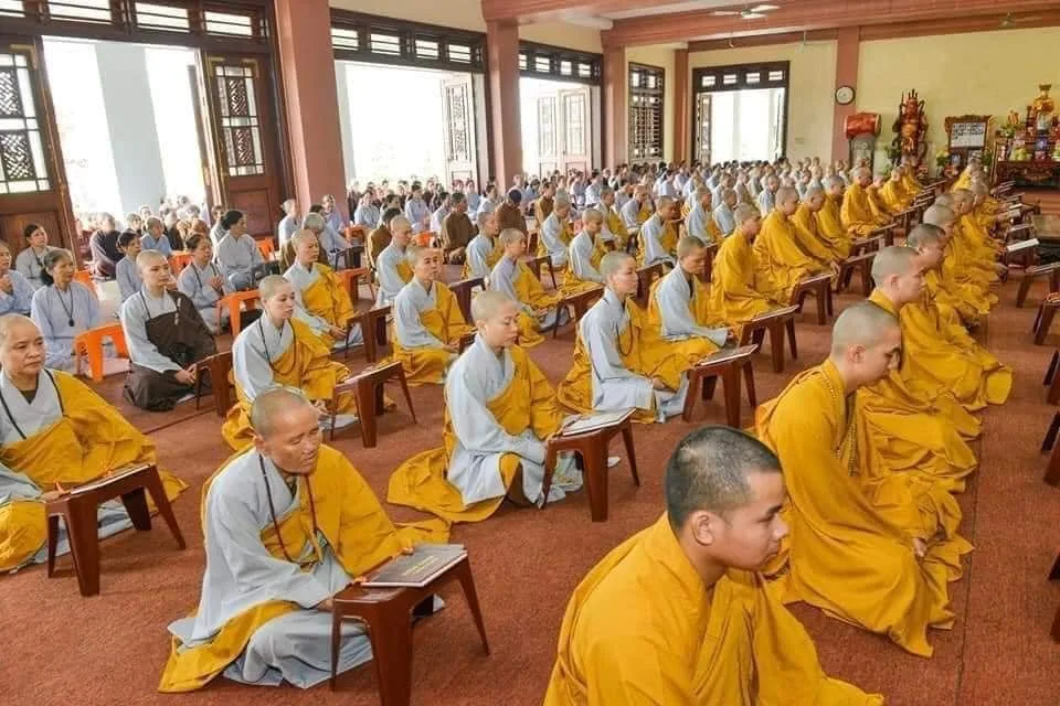 PHÁP PHỤC-NÉT ĐẸP VĂN HÓA CỦA NGƯỜI TU SĨ