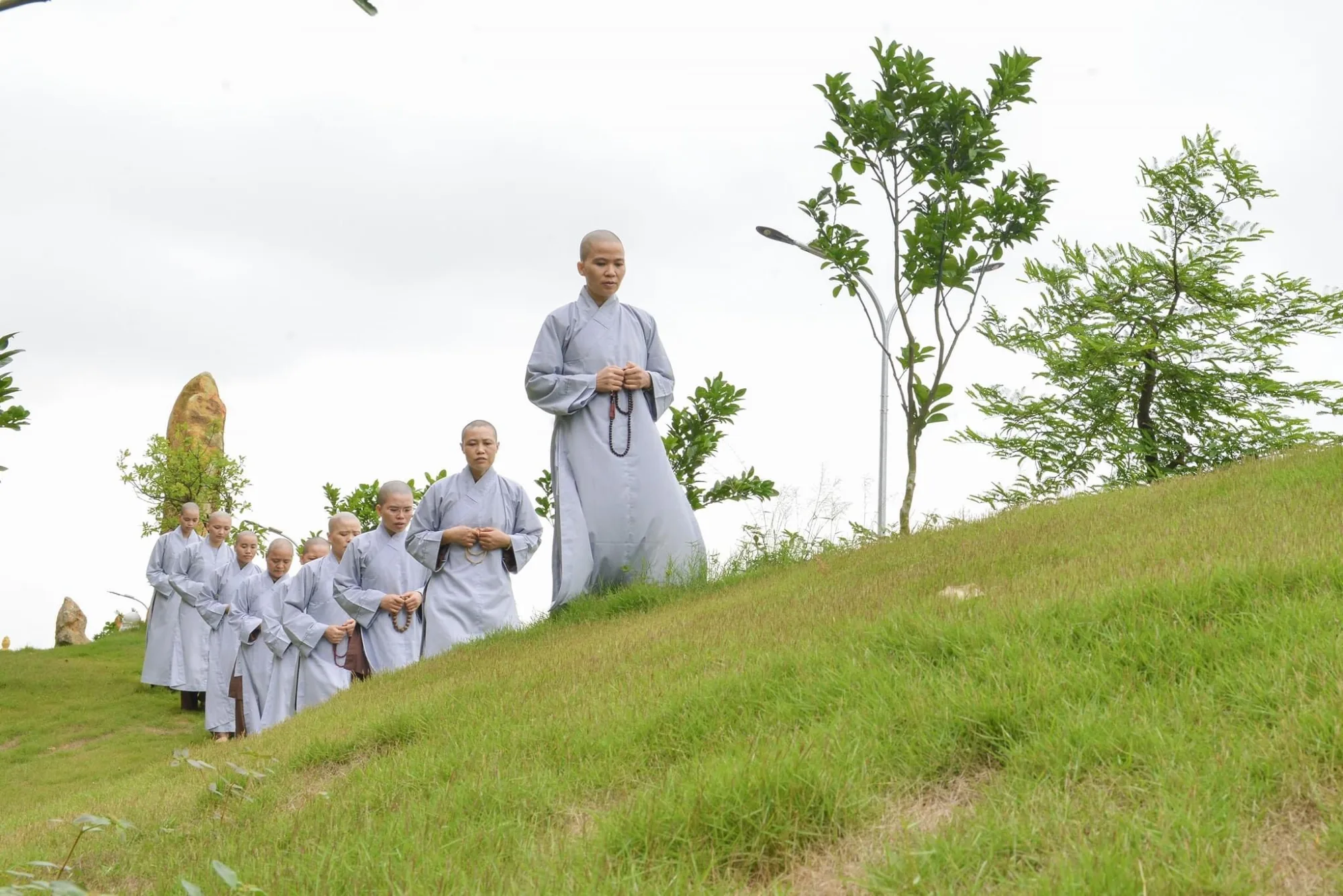 Vẻ đẹp người xuất gia