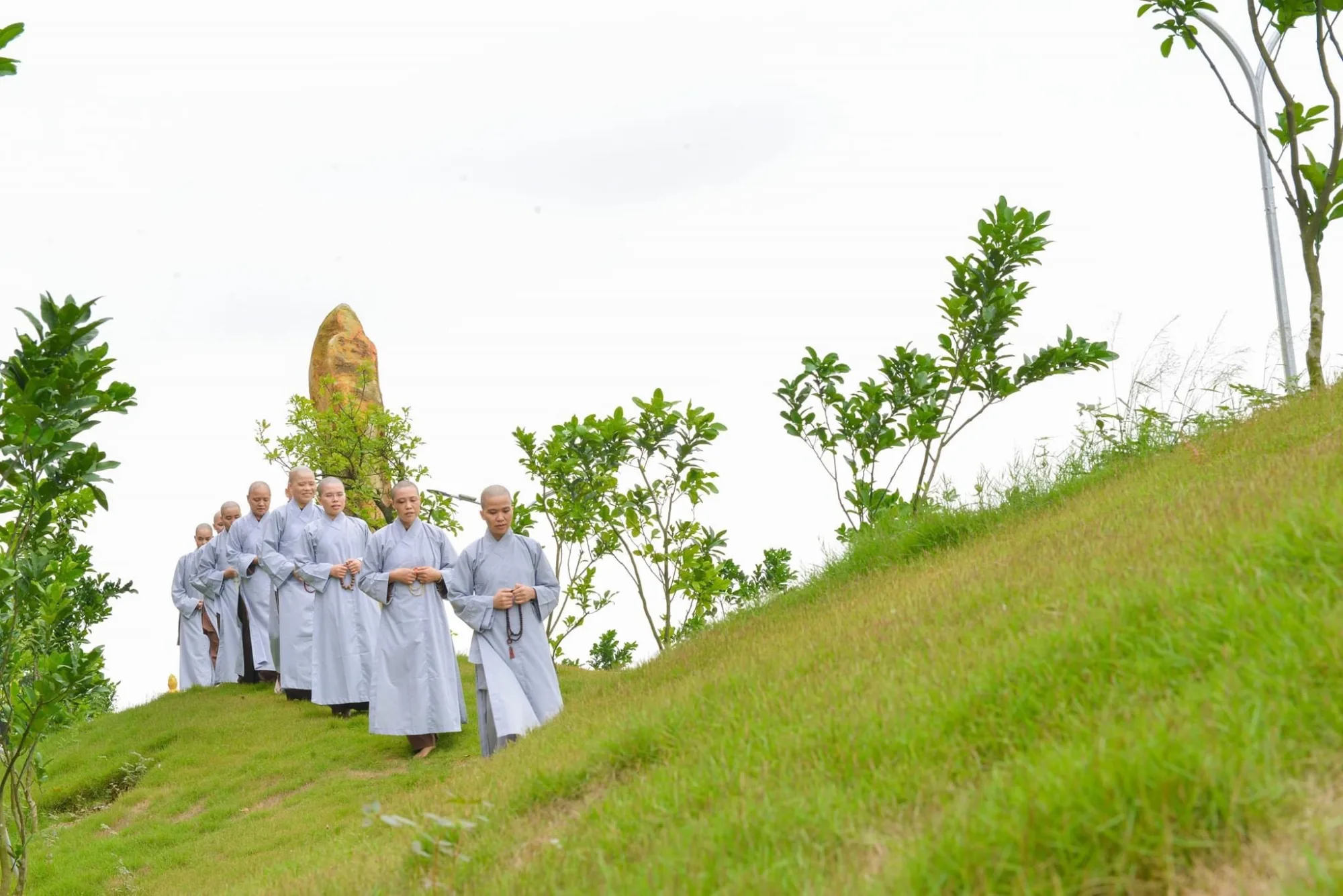 Vẻ đẹp người xuất gia