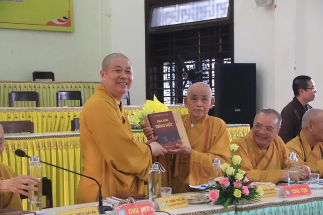 Tọa đàm khoa học “Kiến trúc Phật giáo Việt Nam” tại thừa thiên Huế.