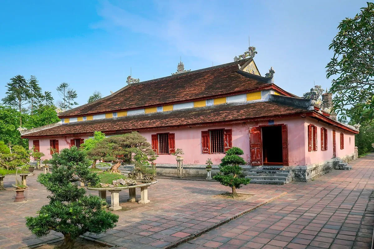 Tọa đàm khoa học “Kiến trúc Phật giáo Việt Nam” tại thừa thiên Huế.