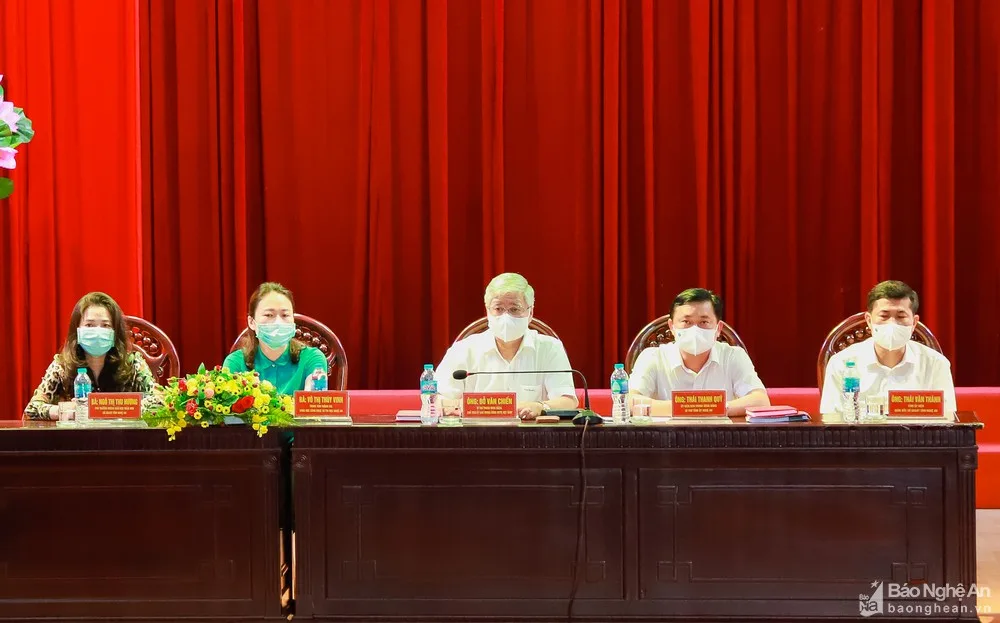 5 ứng cử viên đại biểu Quốc hội thuộc đơn vị bầu cử số 4 (TP. Vinh và các huyện: Thanh Chương, Nam Đàn, Hưng Nguyên).