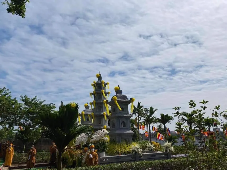LỄ TRUY ĐIỆU TƯỞNG NIỆM VÀ CUNG NGHINH KIM QUAN ĐẠI LÃO HÒA THƯỢNG THÍCH PHỔ TUỆ - ĐỨC PHÁP CHỦ GIÁO HỘI PHẬT GIÁO VIỆT NAM.
