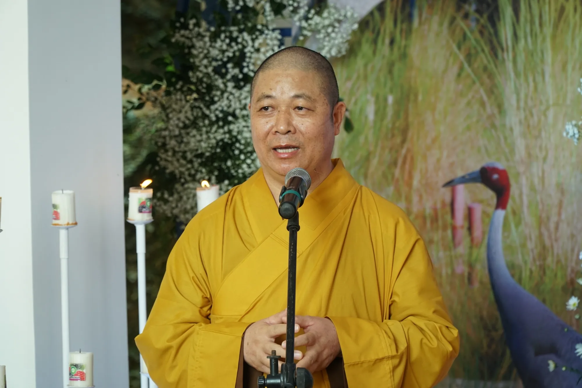 Ngày 21.11.2021 Thượng tọa Thích Thọ Lạc dự lễ ra mắt sách "Khi Hồng Hạc Bay Về" của Hòa thượng Thích Huyền Diệu