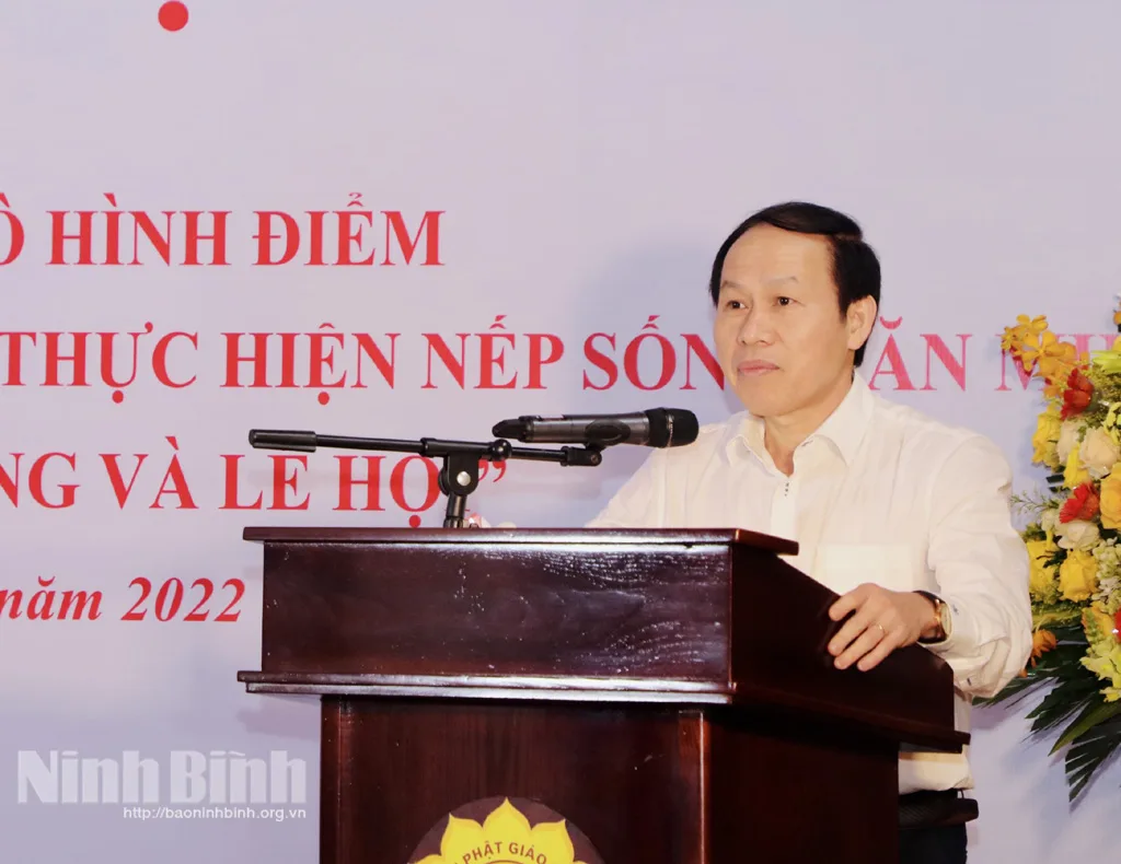 Đồng chí Phó Chủ tịch, Tổng Thư ký Ủy ban Trung ương MTTQ Việt Nam Lê Tiến Châu phát biểu tại buổi lễ.