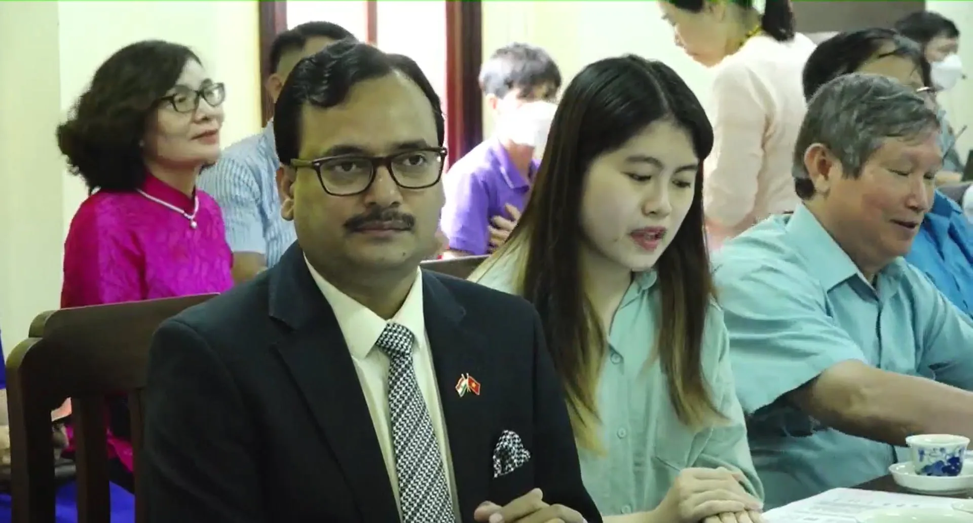 Ngài Phó Đại sứ Ấn độ tham dự tọa đàm