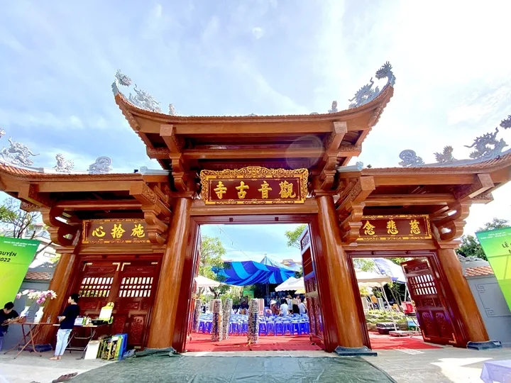 Lễ cầu nguyện và tư vấn mùa thi tại chùa Quan Âm – Hà Nội