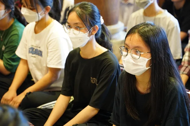 Lễ cầu nguyện và tư vấn mùa thi tại chùa Quan Âm – Hà Nội