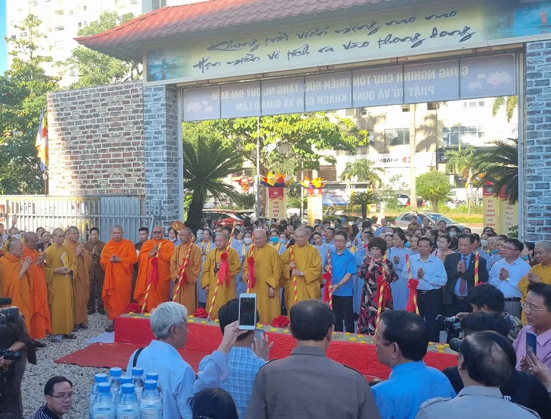(Vinh, Nghệ an) - Lễ động thổ xây dựng Tam quan và khánh thành Đại hùng Bảo điện Chùa Diệc - Tùng Lâm Cổ Diệc.