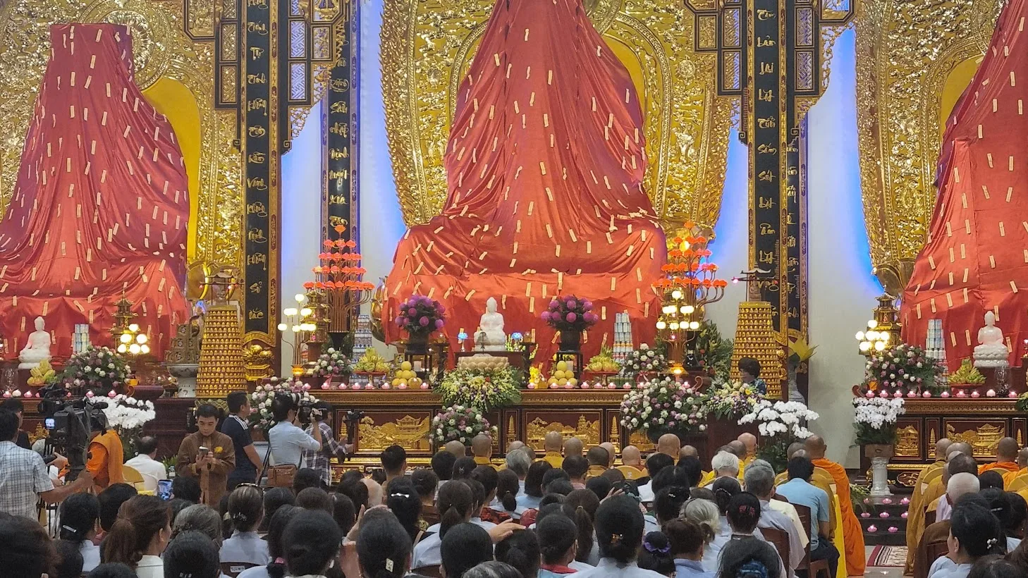 (Vinh, Nghệ an) - Lễ động thổ xây dựng Tam quan và khánh thành Đại hùng Bảo điện Chùa Diệc - Tùng Lâm Cổ Diệc.