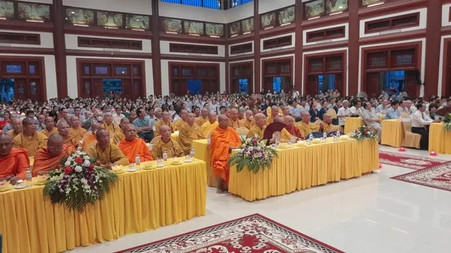 Lễ cắt băng khánh thành chánh điện chùa Diệc - Trụ sở Ban Trị sự GHPGVN tỉnh Nghệ An