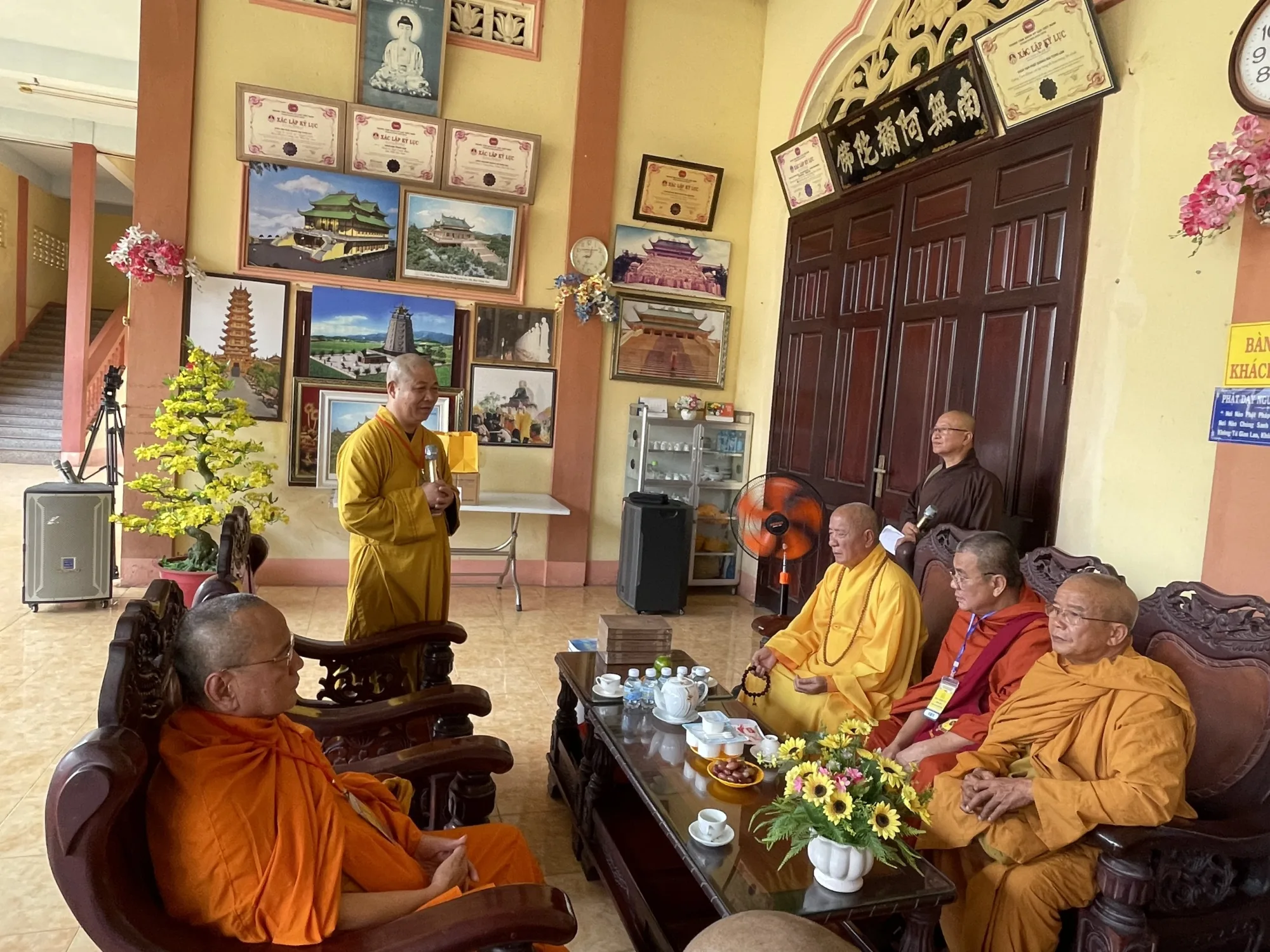 Khảo sát Kiến trúc Phật giáo Việt nam các tỉnh Đông Nam Bộ và Miền Tây Nam Bộ
