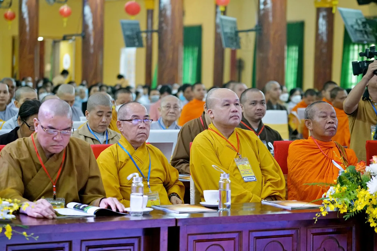 Đoàn Khảo sát Kiến trúc Phật giáo làm việc tại Kiên Giang, chiều cùng ngày tổ chức tọa đàm "Kiến Trúc Phật Giáo Việt nam".