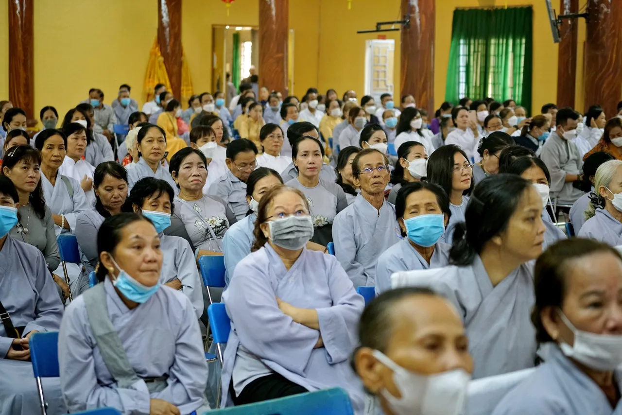 Đoàn Khảo sát Kiến trúc Phật giáo làm việc tại Kiên Giang, chiều cùng ngày tổ chức tọa đàm "Kiến Trúc Phật Giáo Việt nam".