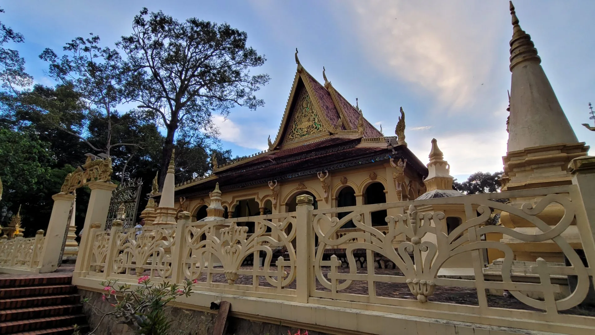 Trà Vinh: Chùa Âng – Ngôi chùa có Kiến trúc Khmer cổ