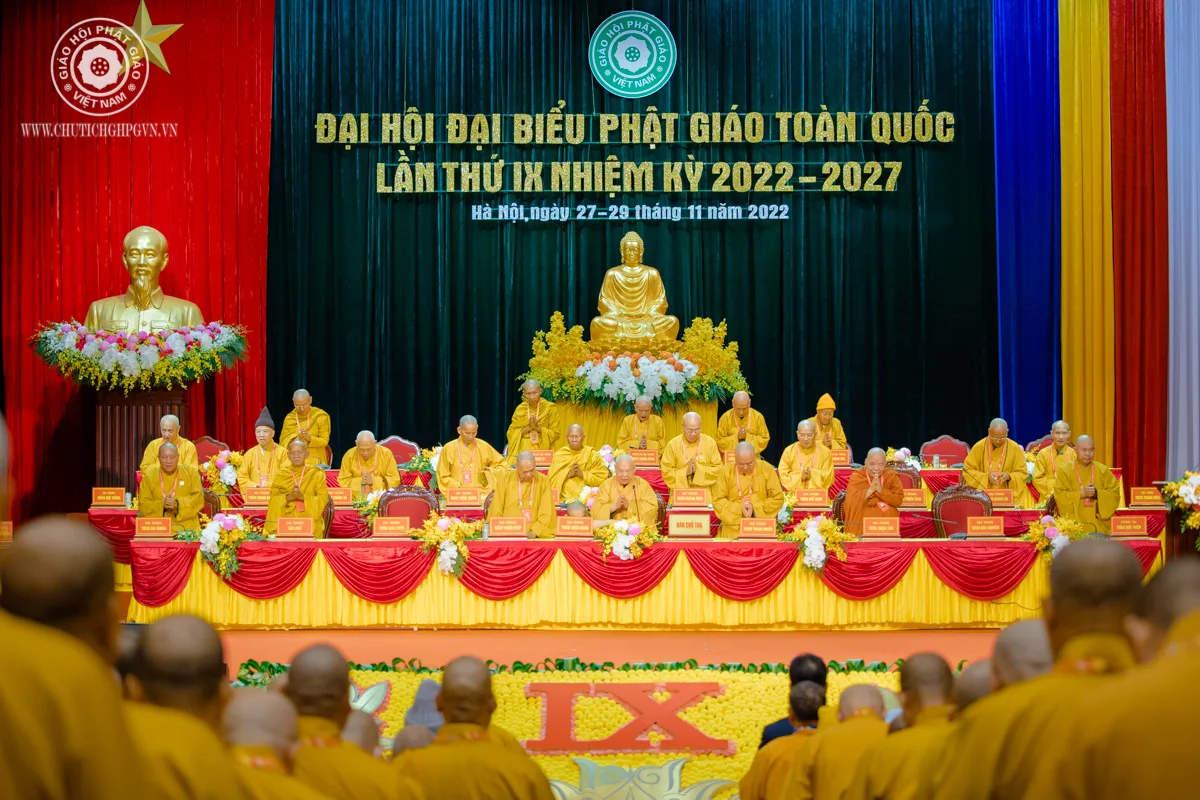 Phiên trù bị kết thúc vào lúc 16h30. Sáng mai,ngày 28/11, Phiên khai mạc Đại hội sẽ chính thức diễn ra vào lúc 8h00.