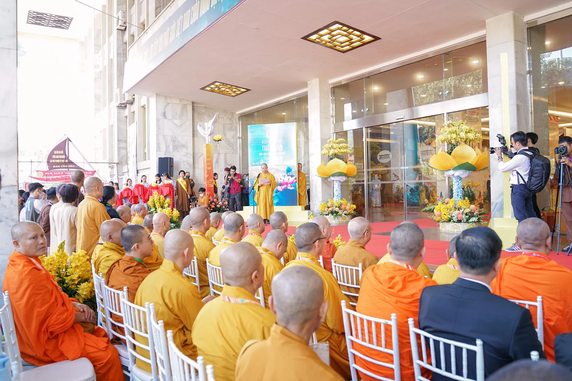 Ban Văn hóa Trung ương GHPGVN khai mạc Triển lãm “Phật Giáo Việt Nam – Dấu Ấn Tinh Hoa” tại Cung văn hóa hữu nghị Việt – Xô