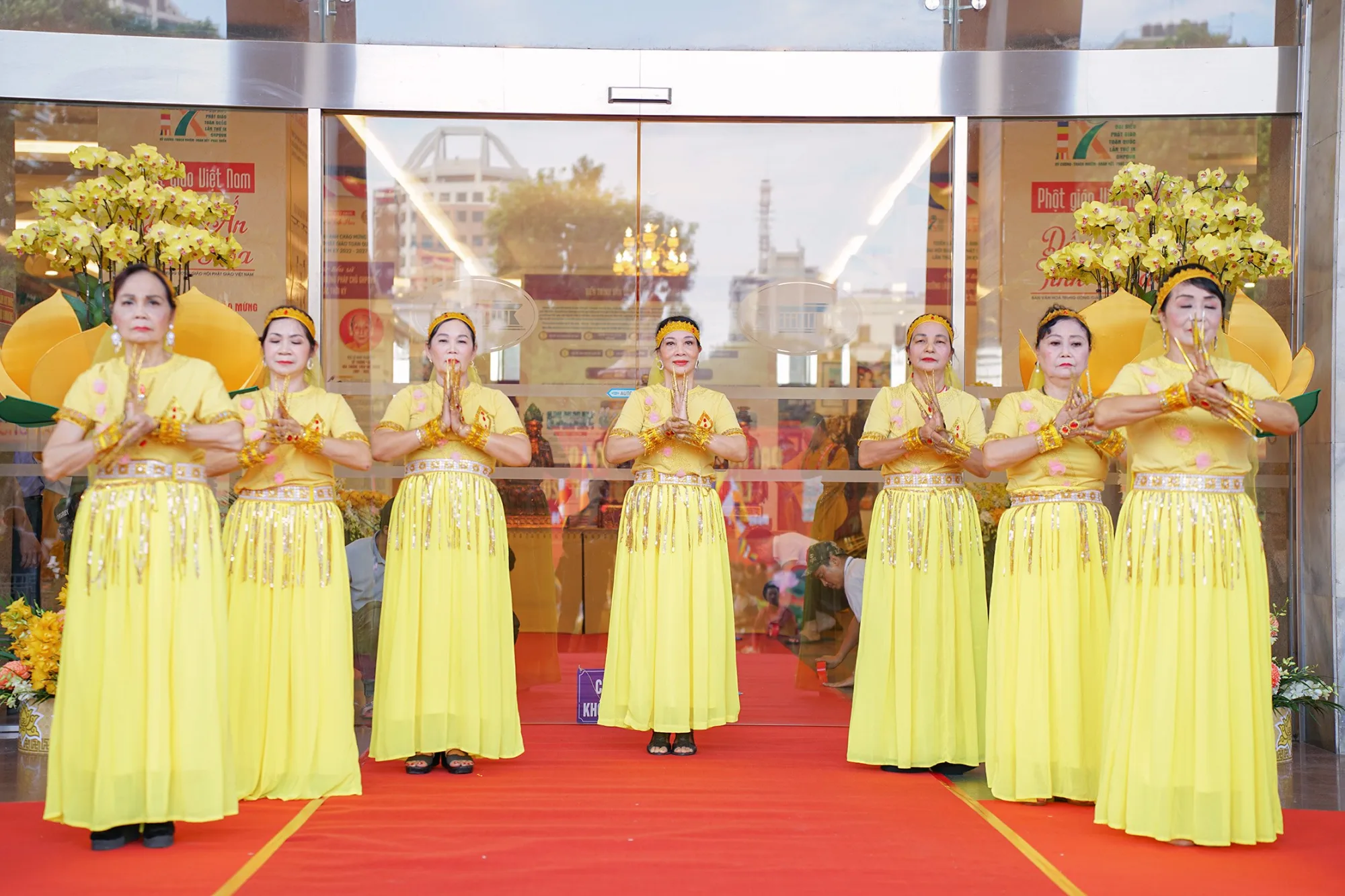 Ban Văn hóa Trung ương GHPGVN khai mạc Triển lãm “Phật Giáo Việt Nam – Dấu Ấn Tinh Hoa” tại Cung văn hóa hữu nghị Việt – Xô