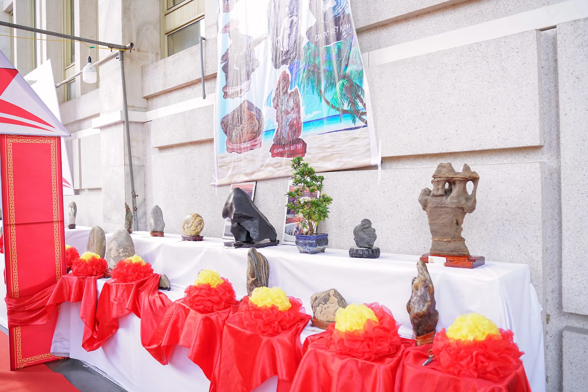 Ban Văn hóa Trung ương GHPGVN khai mạc Triển lãm “Phật Giáo Việt Nam – Dấu Ấn Tinh Hoa” tại Cung văn hóa hữu nghị Việt – Xô