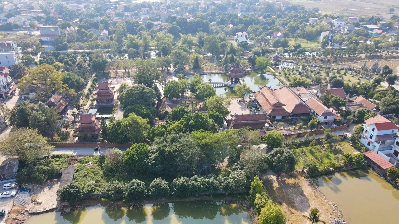 Toàn cảnh chùa Nôm