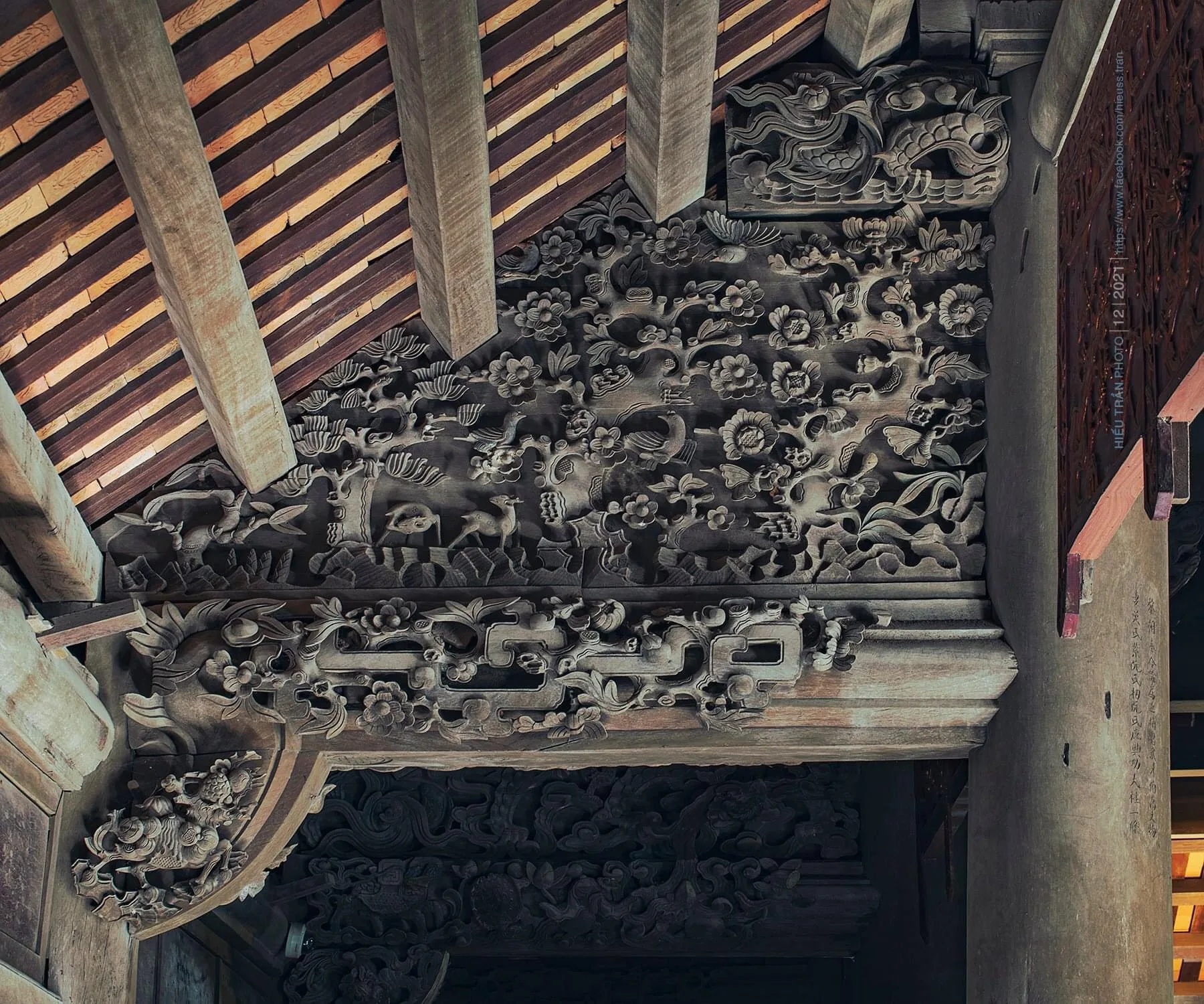 Chạm tứ quý chùa Côn Sơn