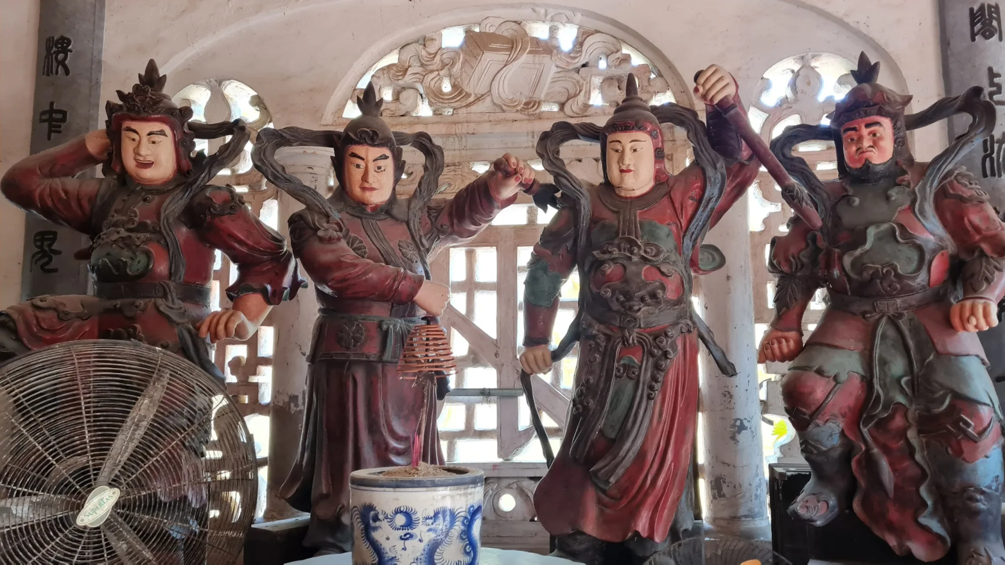Ngày thứ năm 21.12.2022, đoàn khảo sát kiến trúc Phật giáo: LÀM VIỆC TẠI THÁI BÌNH VÀ NAM ĐỊNH