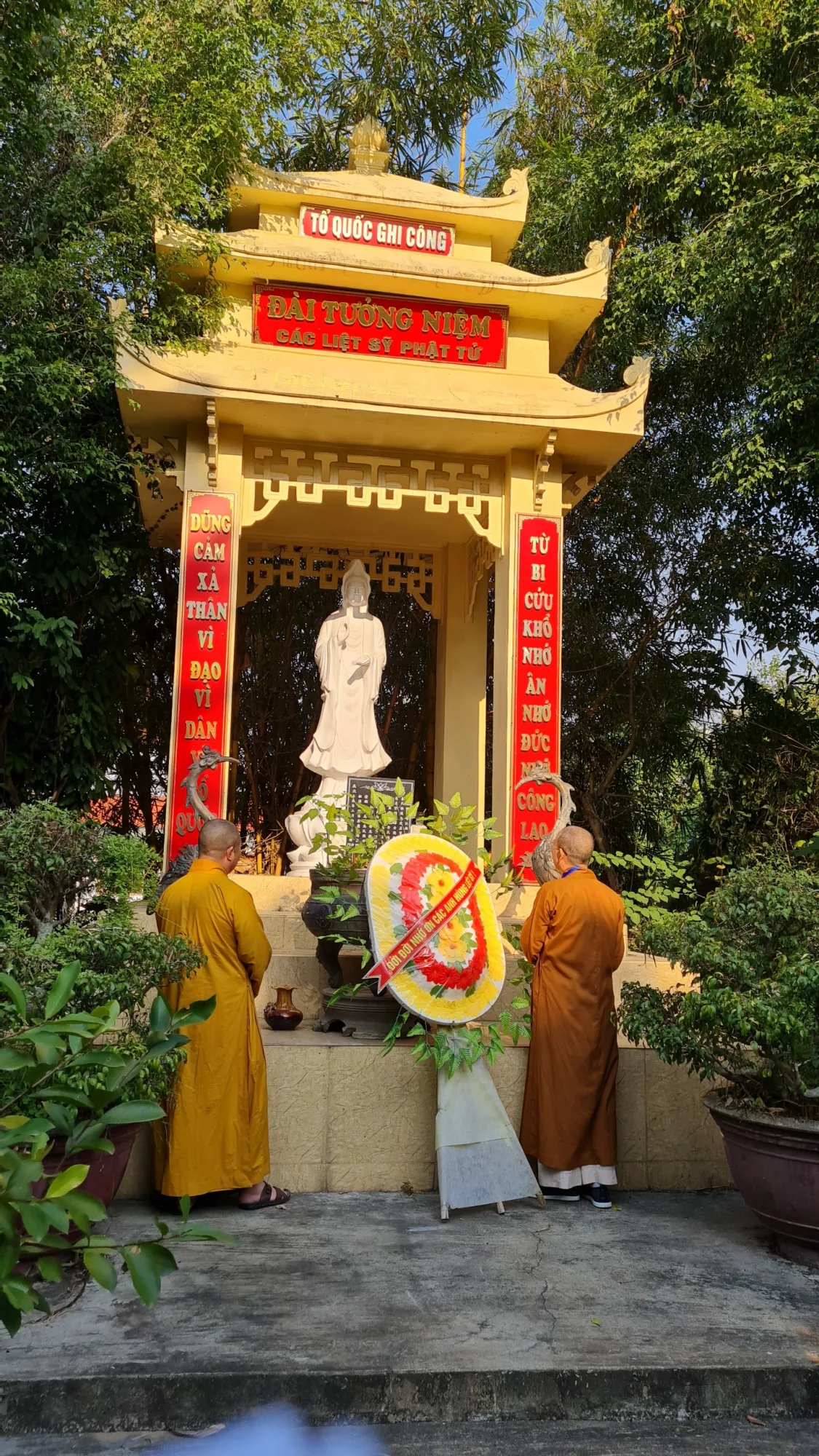 Ngày thứ năm 21.12.2022, đoàn khảo sát kiến trúc Phật giáo: LÀM VIỆC TẠI THÁI BÌNH VÀ NAM ĐỊNH