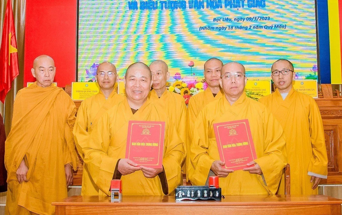 Chư Tôn đức trong buổi lễ ký kết