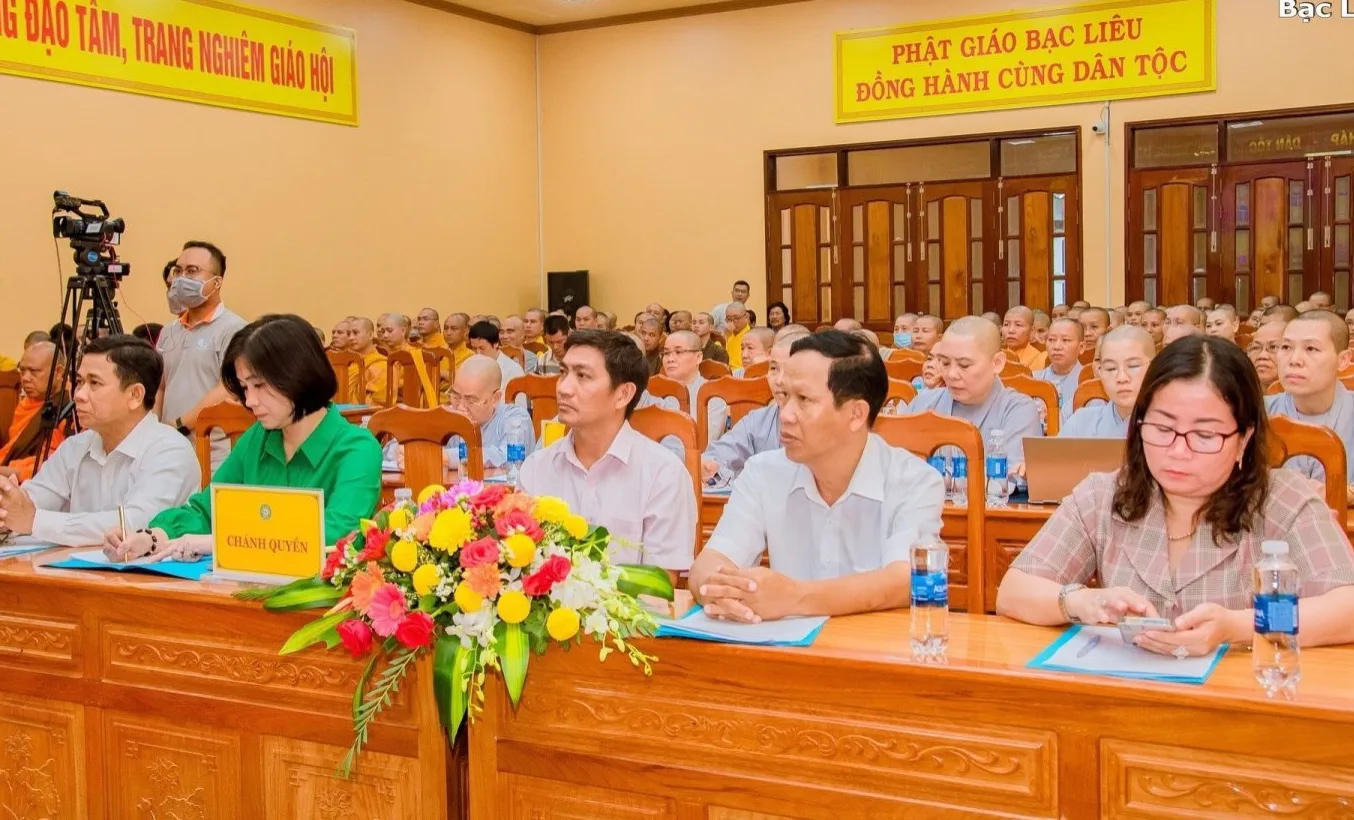 Đại diện chính quyền địa phương