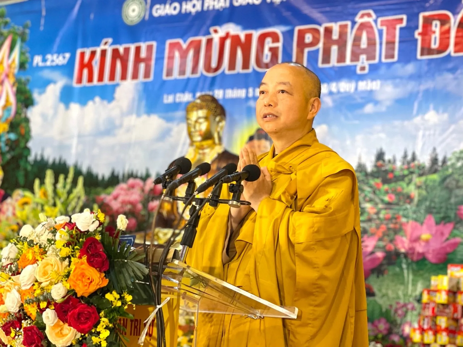 Ban Trị sự GHPGVN tỉnh Lai Châu mừng khánh đản Đức Thế Tôn và trao quyết định chuẩn y nhân sự Ban Văn hoá tỉnh nhiệm kỳ III (2022-2027)