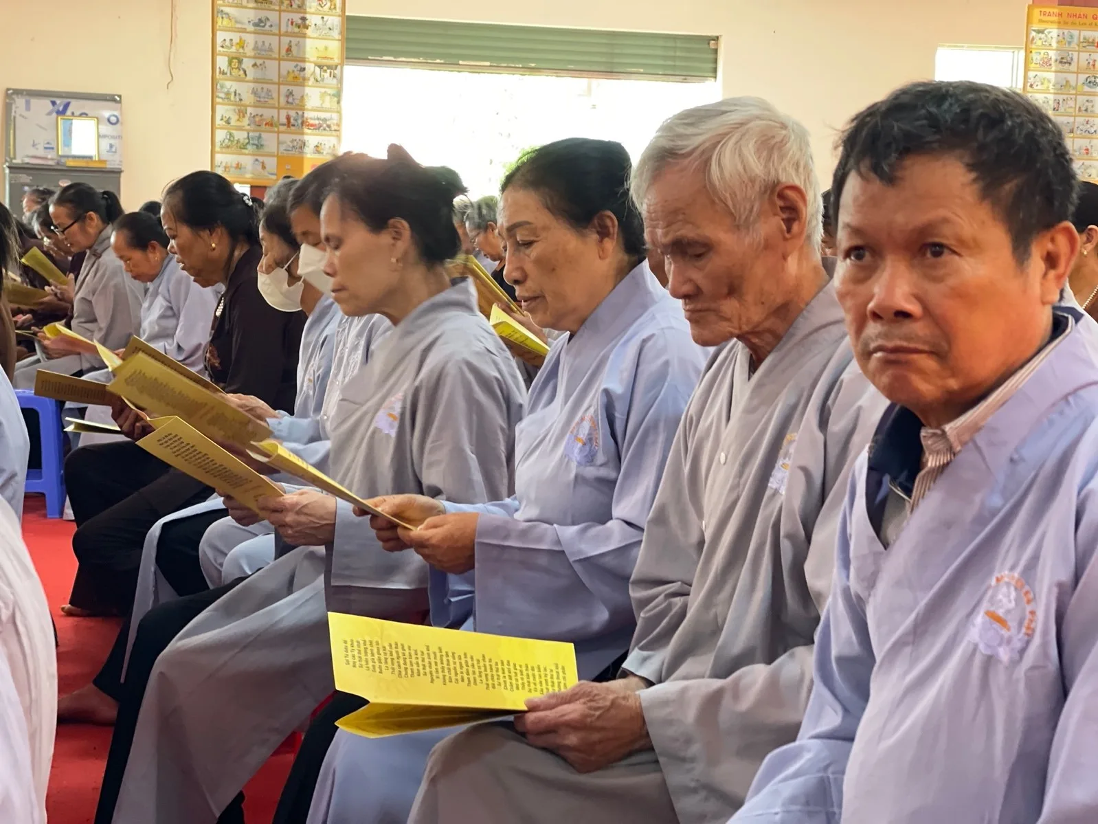 Ban Trị sự GHPGVN tỉnh Lai Châu mừng khánh đản Đức Thế Tôn và trao quyết định chuẩn y nhân sự Ban Văn hoá tỉnh nhiệm kỳ III (2022-2027)