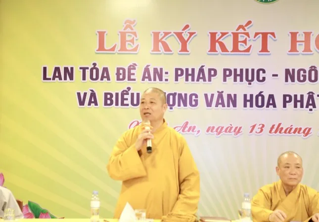 Hòa thượng Thích Thọ Lạc phát biểu tại buổi lễ
