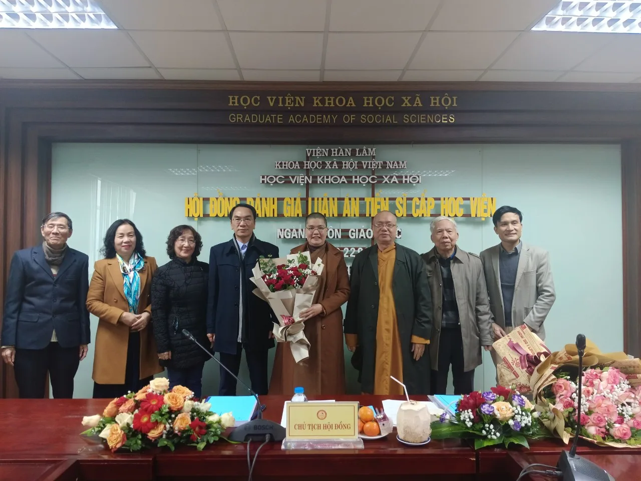 Sáng 30-01-2024, tại Học viện Khoa học Xã hội (TP.Hà Nội), nghiên cứu sinh Hoàng Thị Lan Anh (Thích Giác Ân) - thành viên Ban VHTƯ GHPGVN đã bảo vệ thành công luận án tiến sĩ Phật học cấp học viện với đề tài: "Truyền thừa Tào động ở phía bắc Việt Nam: Nghiên cứu sơn môn Hồng Phúc Hoè Nhai"