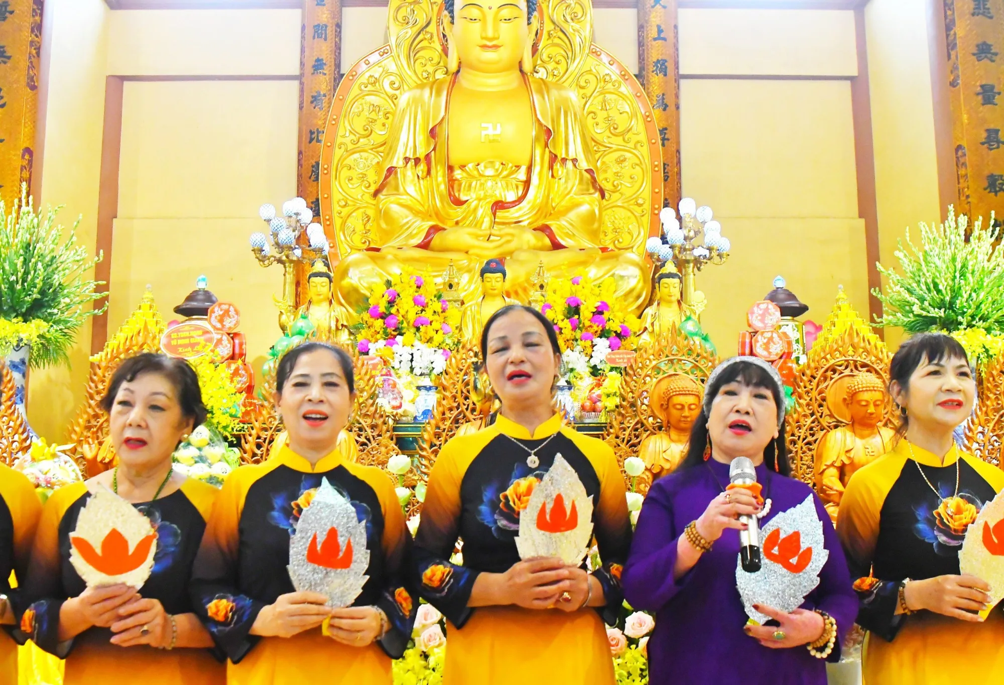 Thẩm định đề cương Kiến trúc Phật giáo Việt nam - thống nhất trong đa dạng và Đại lễ Phật đản DL 2024 PL2568 tại chùa Yên Phú, Hà nội.