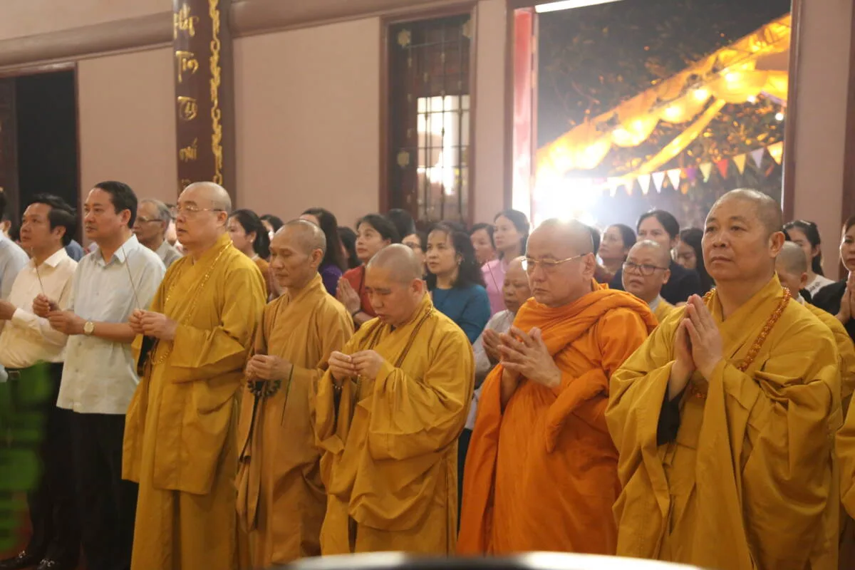 Đại lễ “Thắp sáng tri ân mùa Vu lan năm 2024”