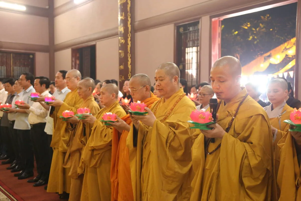Đại lễ “Thắp sáng tri ân mùa Vu lan năm 2024”