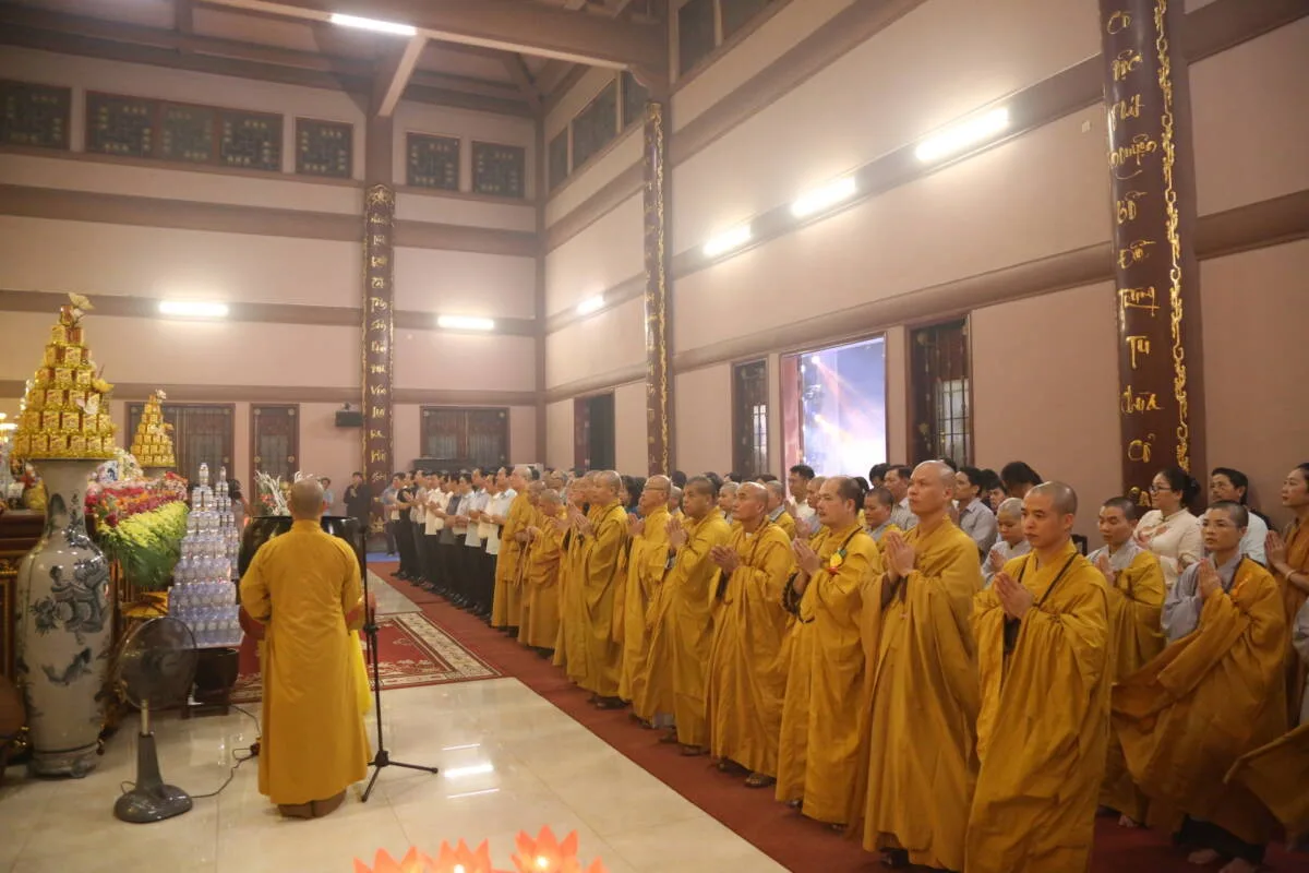 Đại lễ “Thắp sáng tri ân mùa Vu lan năm 2024”