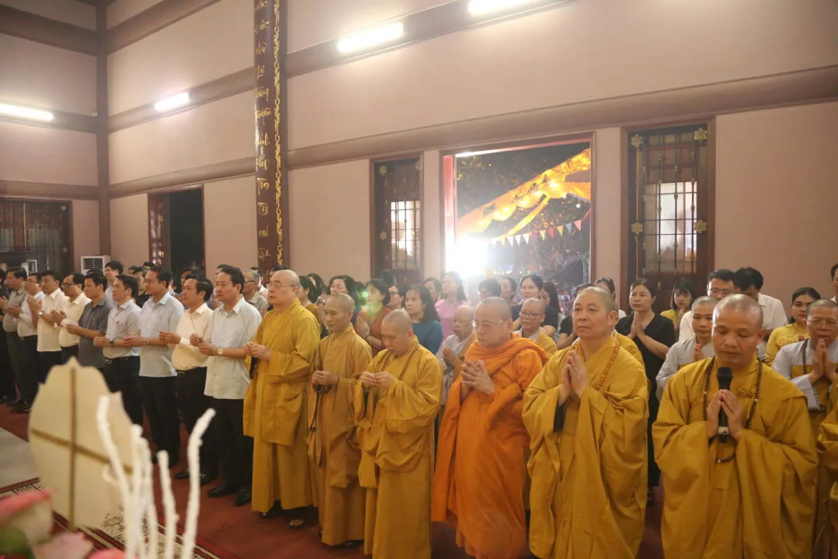 Đại lễ “Thắp sáng tri ân mùa Vu lan năm 2024”