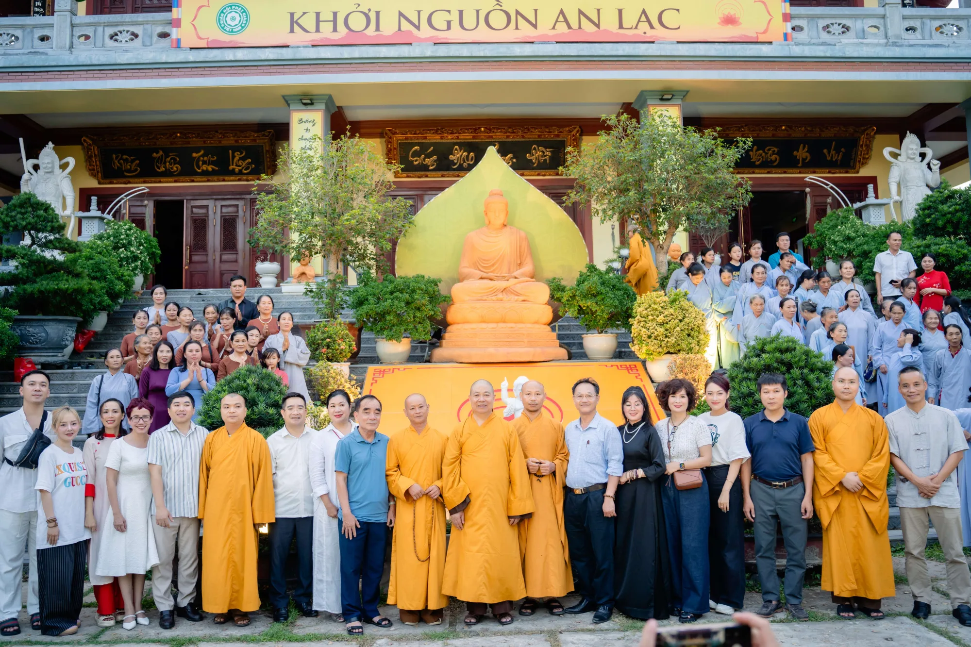 Hồ Quỳnh Hương, Phạm Phương Thảo… hội ngộ tại chương trình nghệ thuật mừng lễ Vu Lan 2024