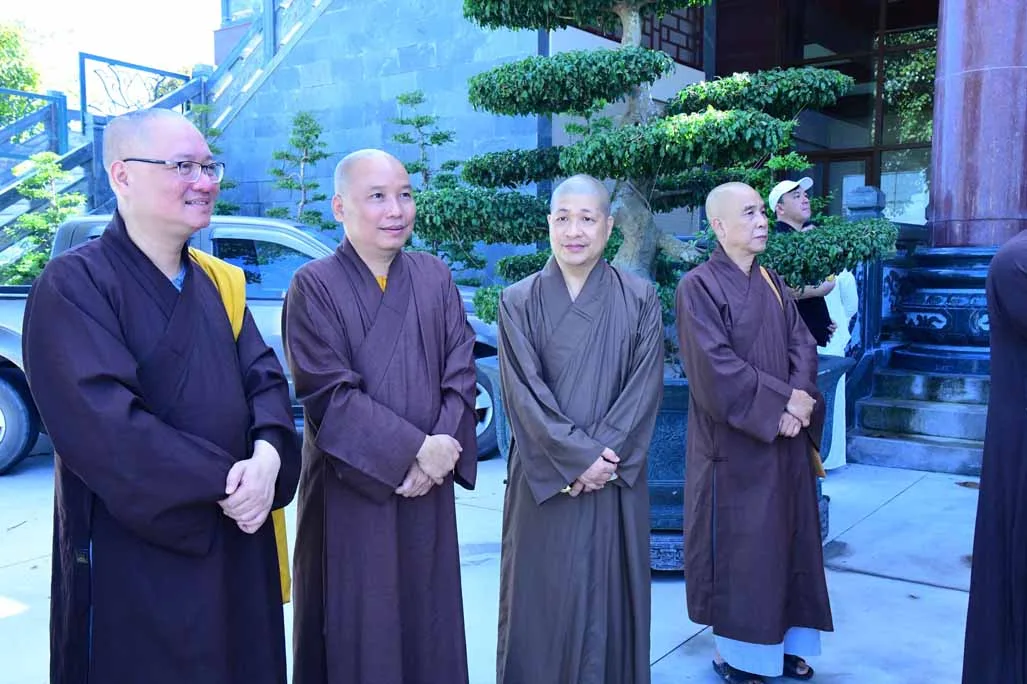 BAN NGHI LỄ VÀ BAN VĂN HÓA TRUNG ƯƠNG KHẢO SÁT KHÔNG GIAN TỔ CHỨC ĐẠI LỄ VESAK NĂM 2025