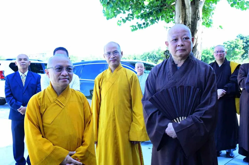 BAN NGHI LỄ VÀ BAN VĂN HÓA TRUNG ƯƠNG KHẢO SÁT KHÔNG GIAN TỔ CHỨC ĐẠI LỄ VESAK NĂM 2025