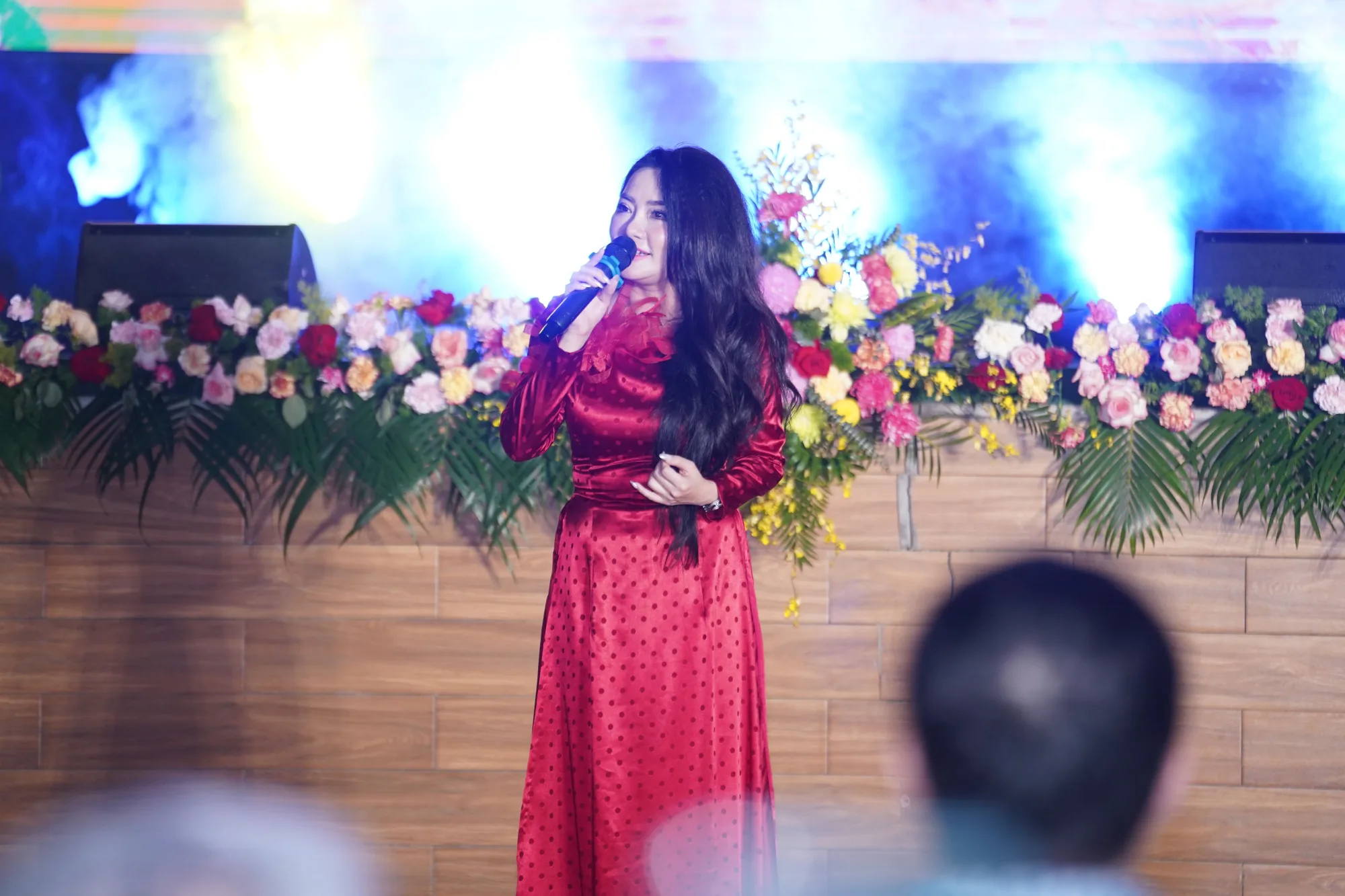 Hồ Quỳnh Hương, Trần Thu Hường và các nghệ sĩ hội ngộ tại đêm nhạc “Sáng Đạo Trong Đời”